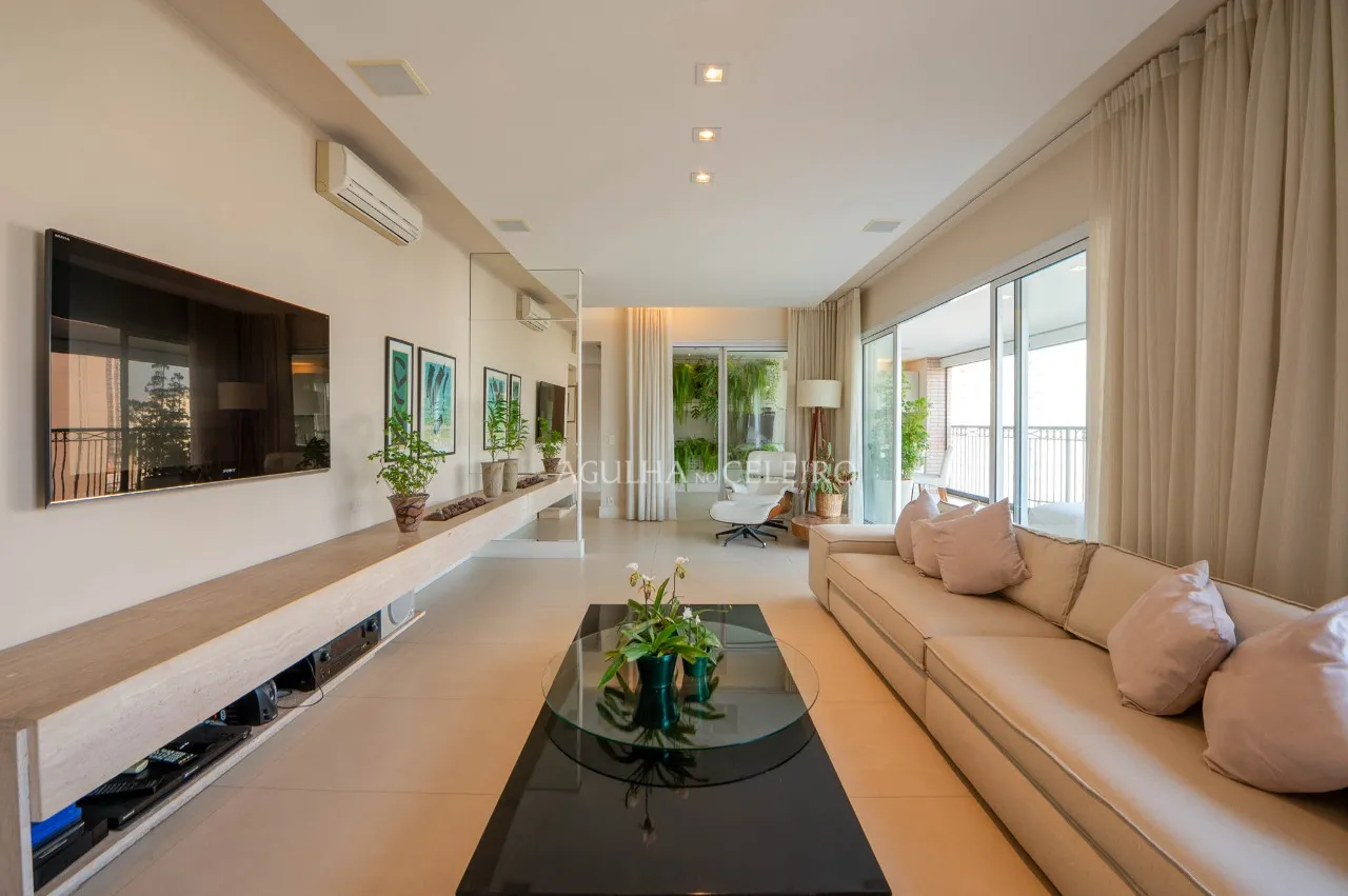 Apartamento com varanda gourmet em edifício elegante e com lazer na Vila Nova Conceição. – 17217