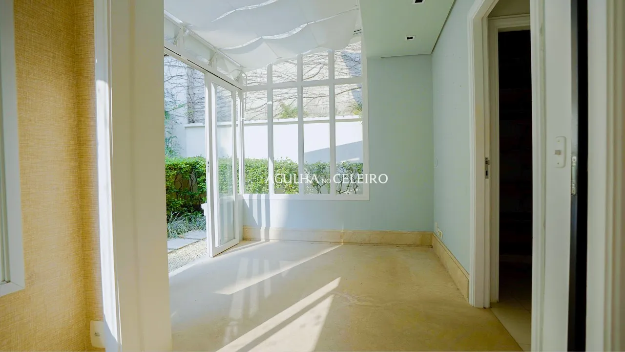 Deliciosa casa de condomínio a venda no Jardim Guedala – 17377