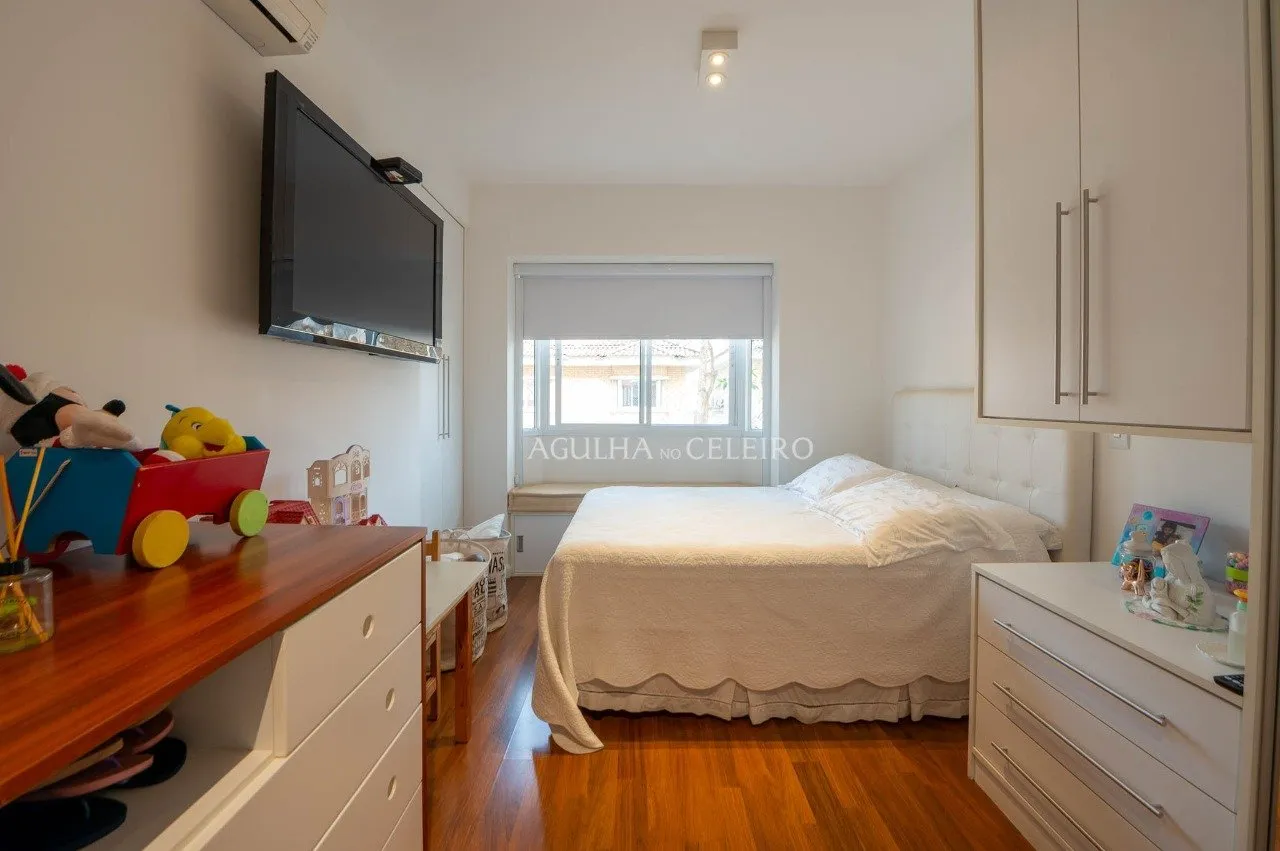 Casa de condomínio reformada à venda no Campo Belo – 17379