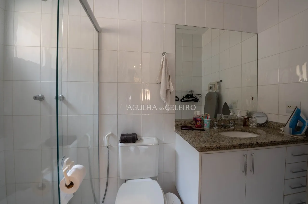 Casa de condomínio reformada à venda no Campo Belo – 17379