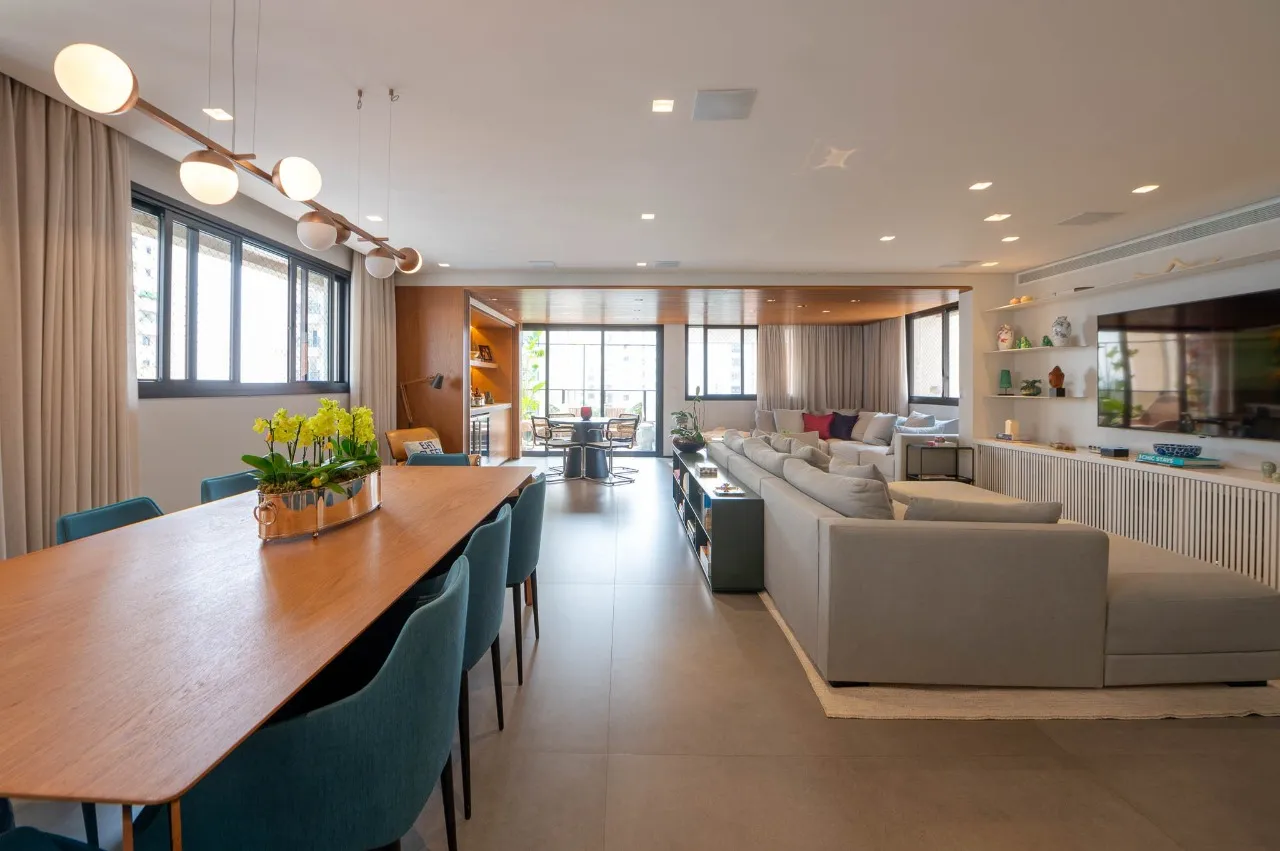 Apartamento reformado à venda no Itaim Bibi – 17382