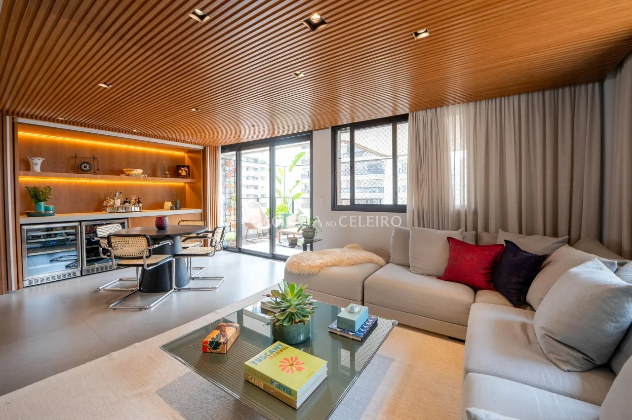 Apartamento reformado à venda no Itaim Bibi – 17382