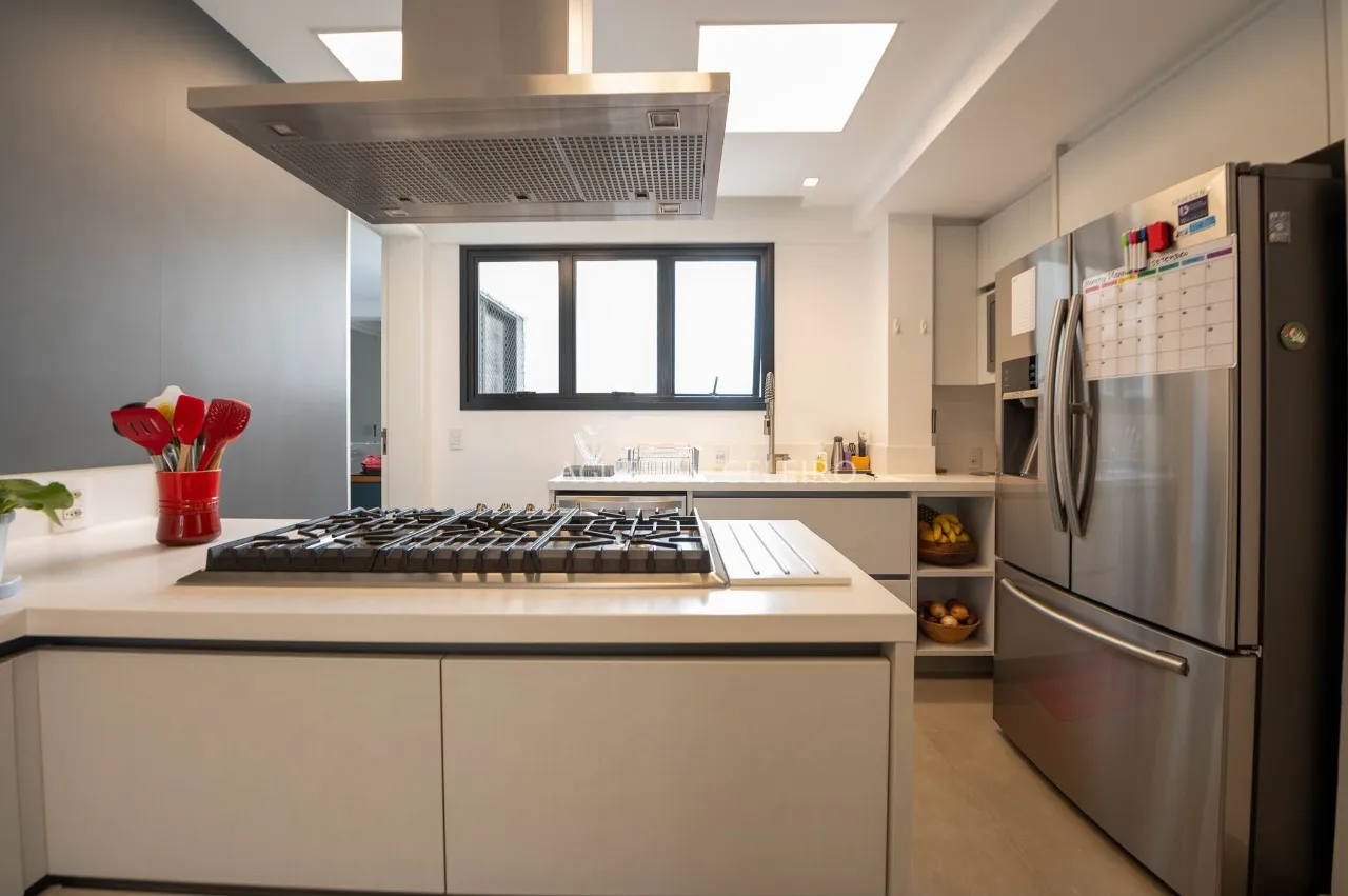 Apartamento reformado à venda no Itaim Bibi – 17382