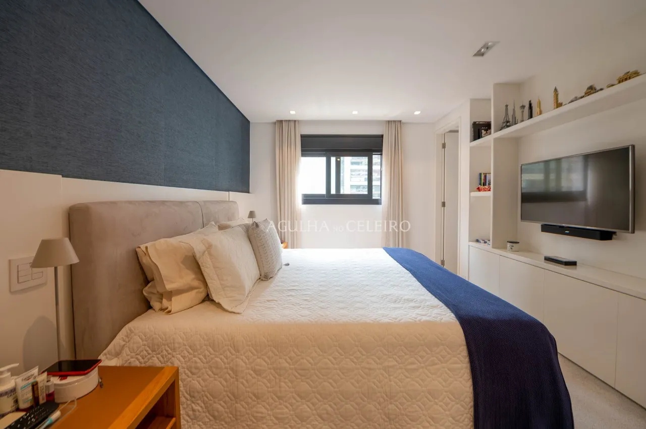 Apartamento reformado à venda no Itaim Bibi – 17382