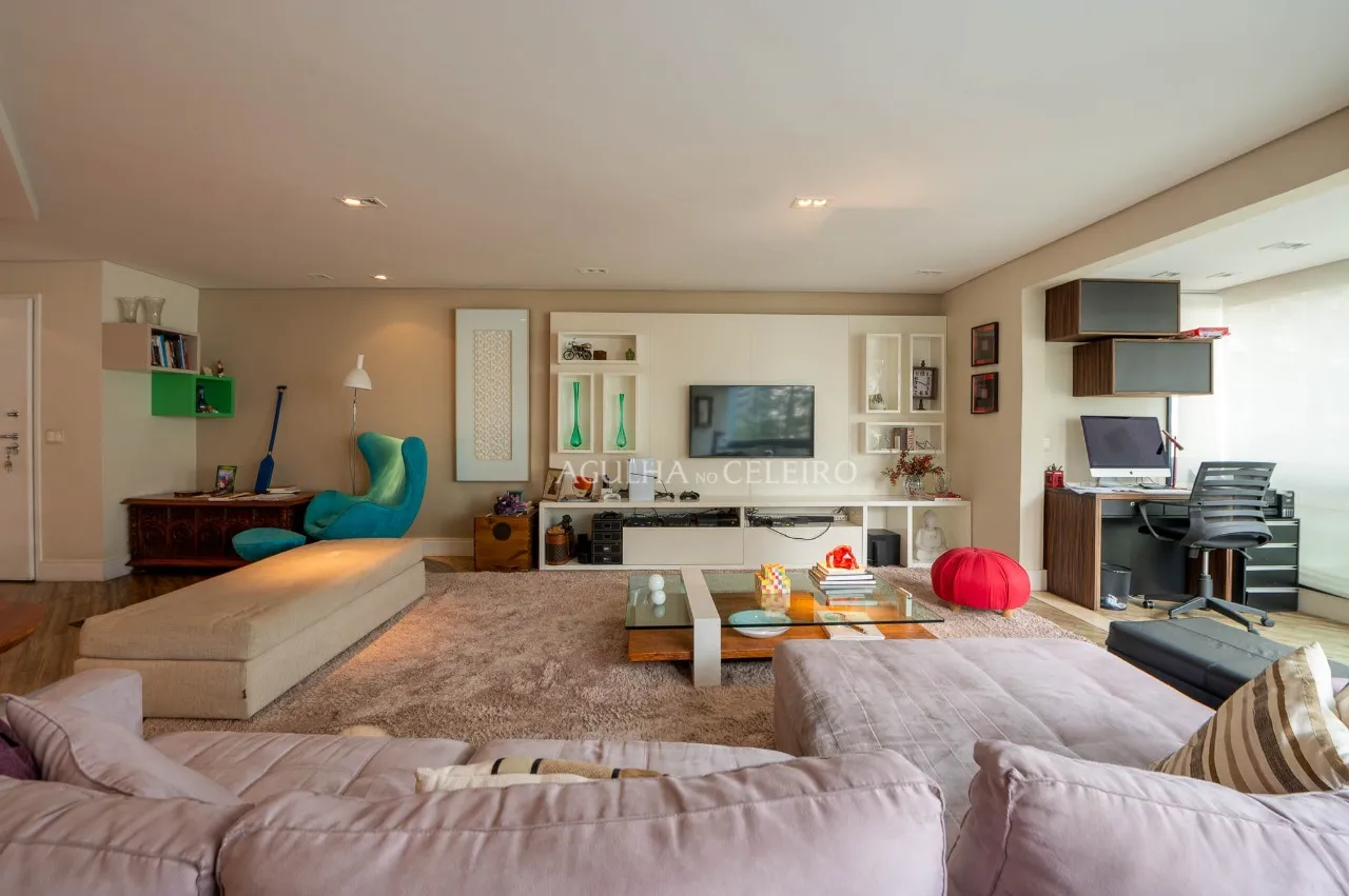 Apartamento pura essência no melhor do bairro do Itaim. – 17393