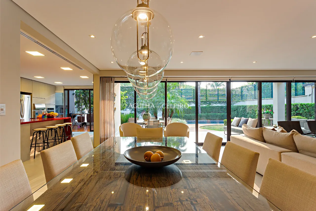 Linda casa em excelente localização no Jardim Guedala – 17408