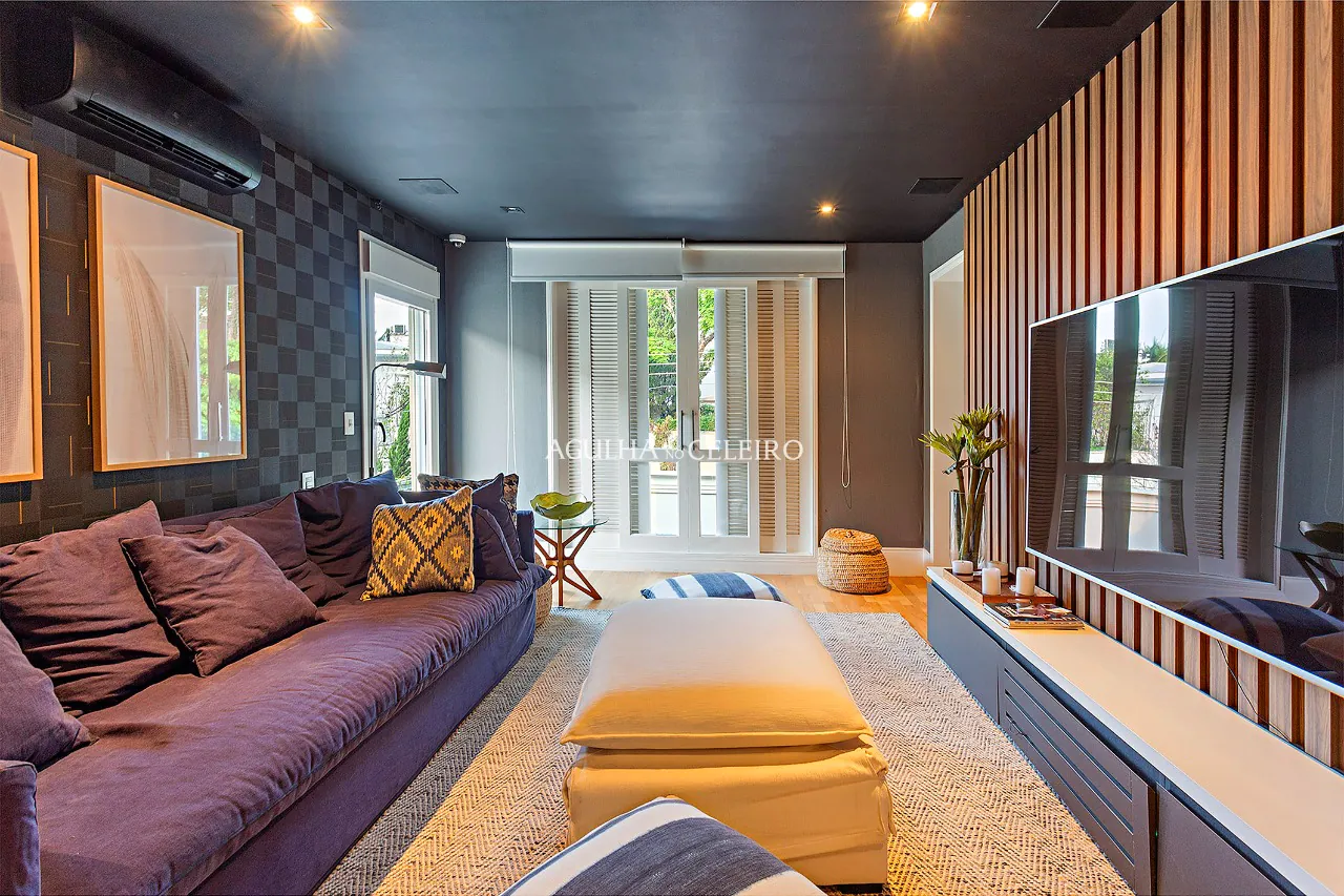 Linda casa em excelente localização no Jardim Guedala – 17408