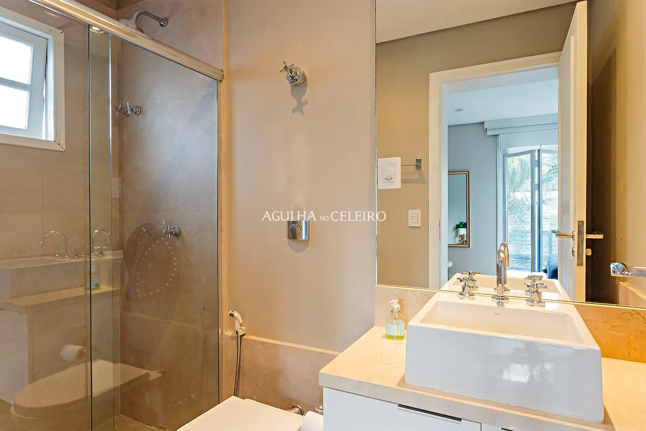 Linda casa em excelente localização no Jardim Guedala – 17408