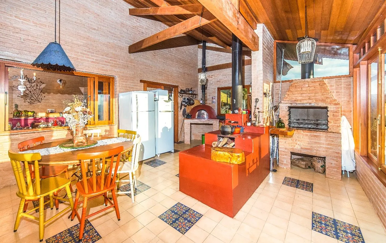 Casa com projeto super charmoso e acolhedor, para viver dias tranquilos em São Bento do Sapucaí. – 17424 - chale1reforma -38