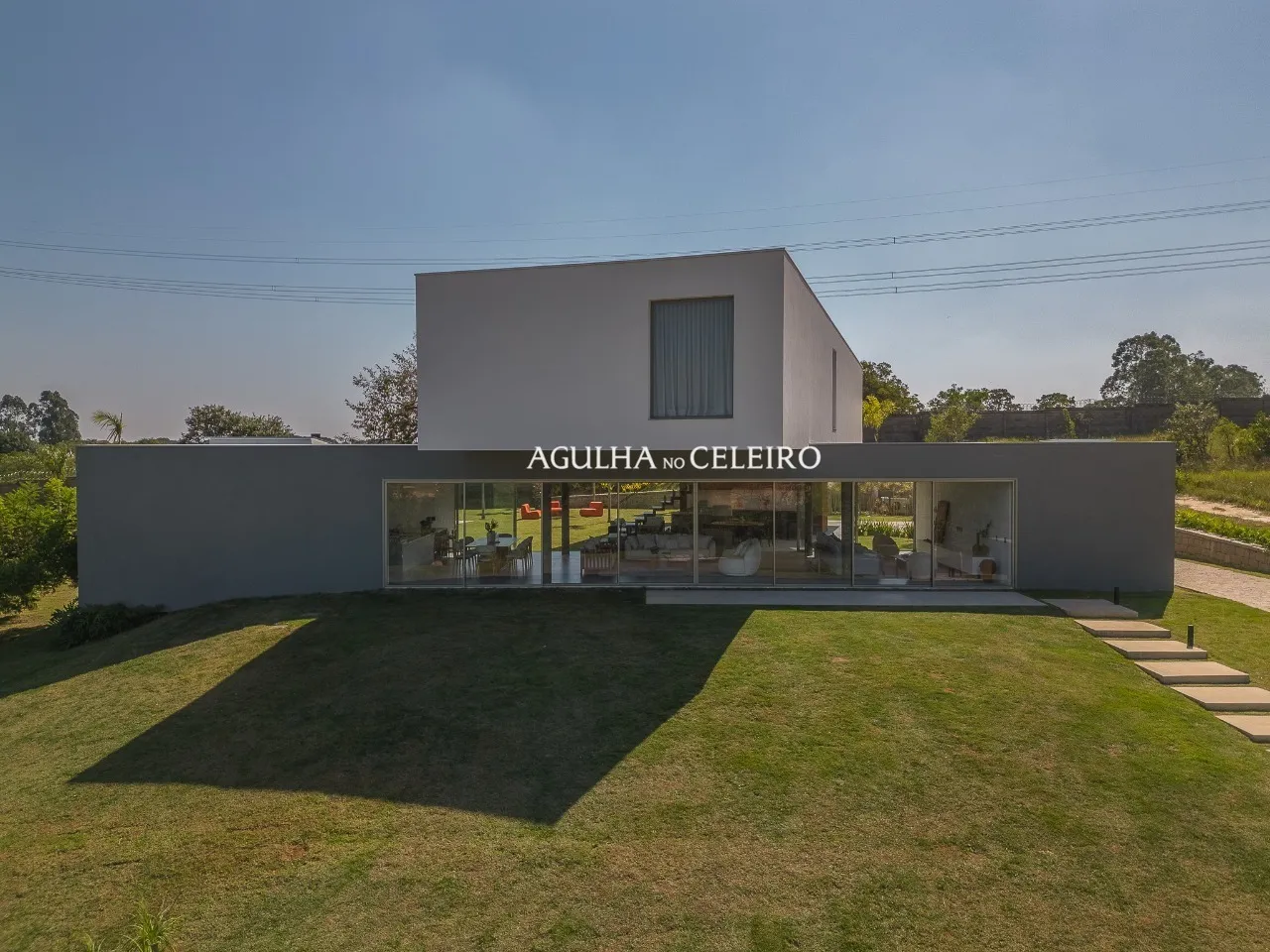 Casa linda e charmosa em Terras de São José II – 17488