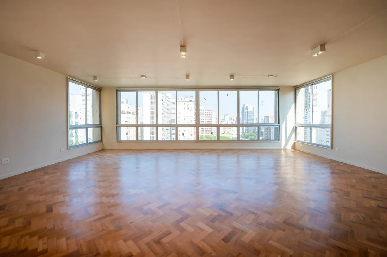 Reforforma por Gilda Meirelles, janelas piso teto no baixo Jardins. – 17516