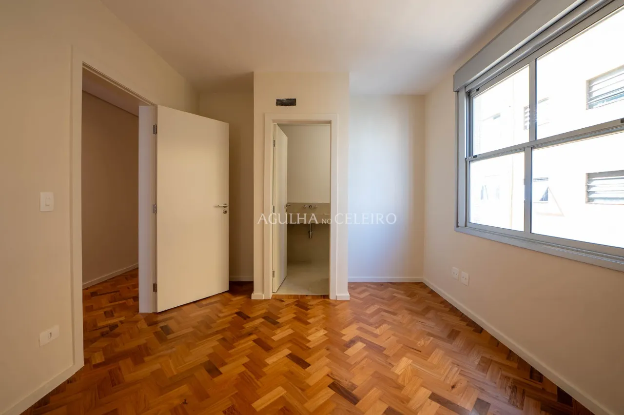 Reforforma por Gilda Meirelles, janelas piso teto no baixo Jardins. – 17516