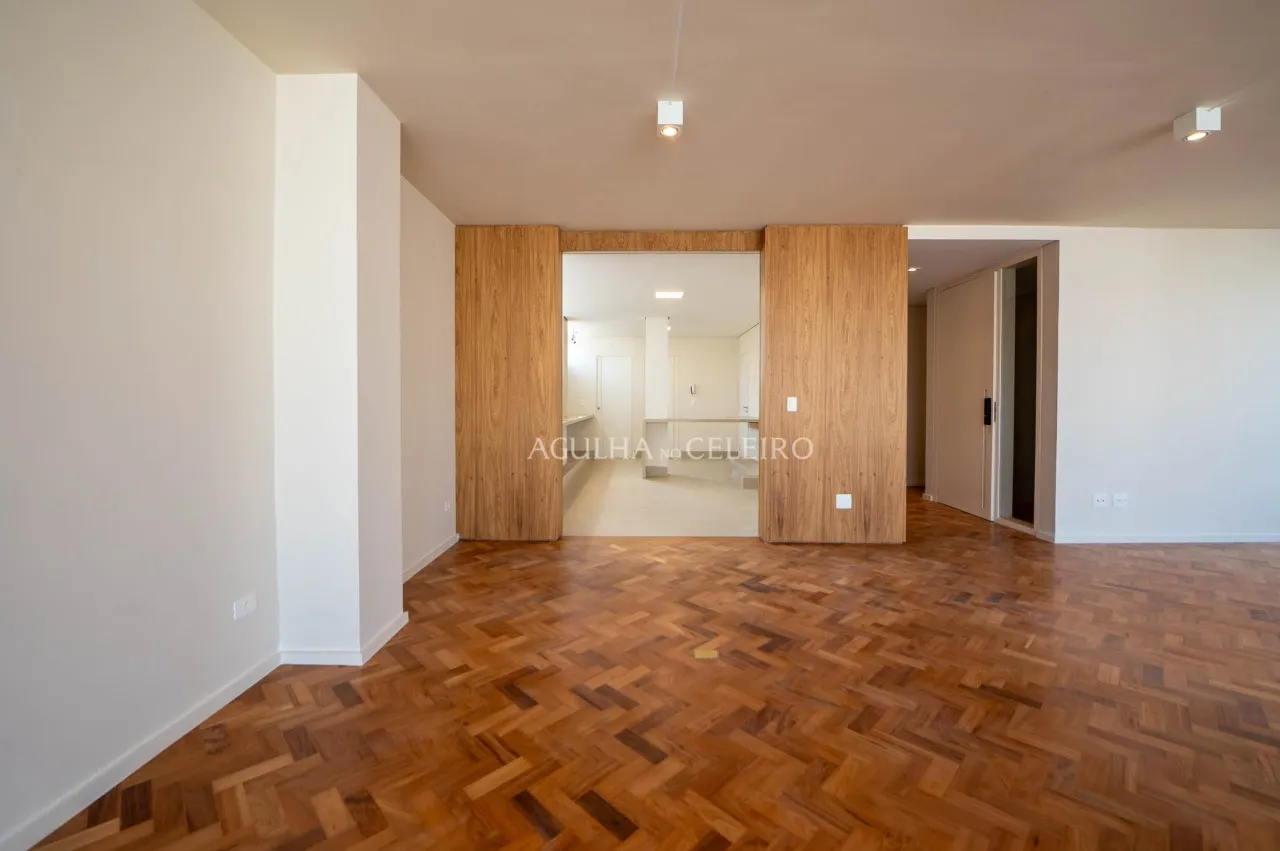 Reforforma por Gilda Meirelles, janelas piso teto no baixo Jardins. – 17516
