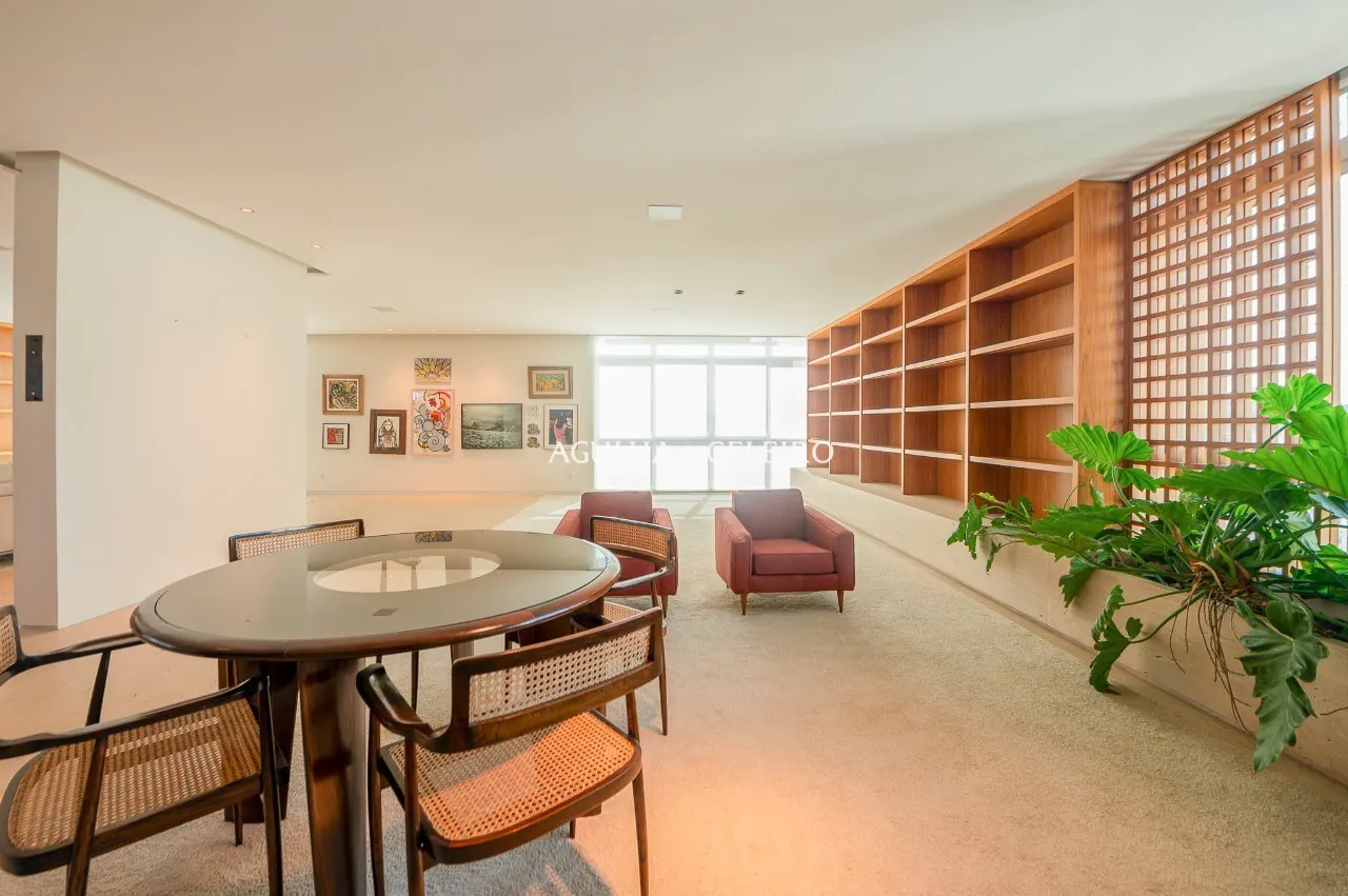 Apartamento à venda em localização estratégica e desejada no Jardim América. – AP3180