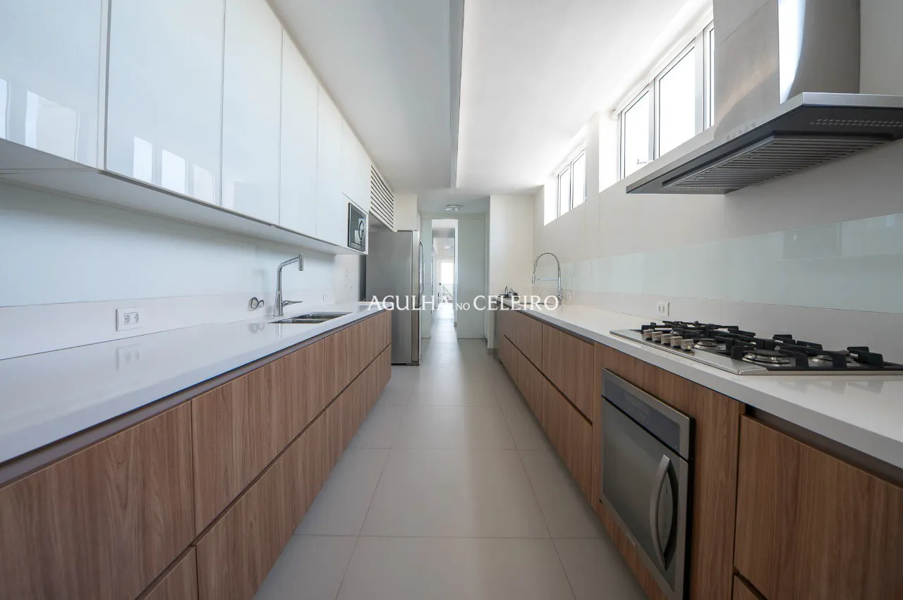 Apartamento à venda em localização estratégica e desejada no Jardim América. – AP3180