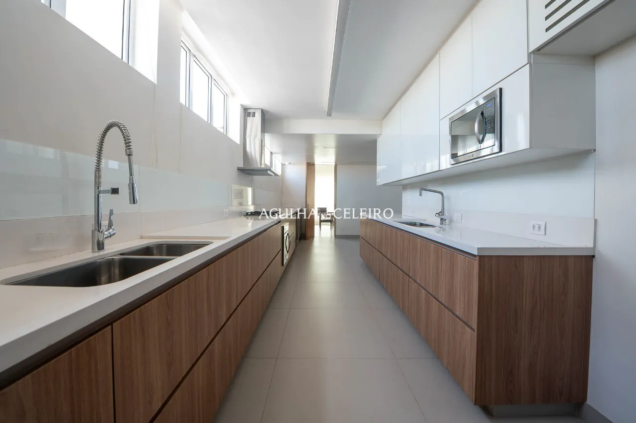 Apartamento à venda em localização estratégica e desejada no Jardim América. – AP3180