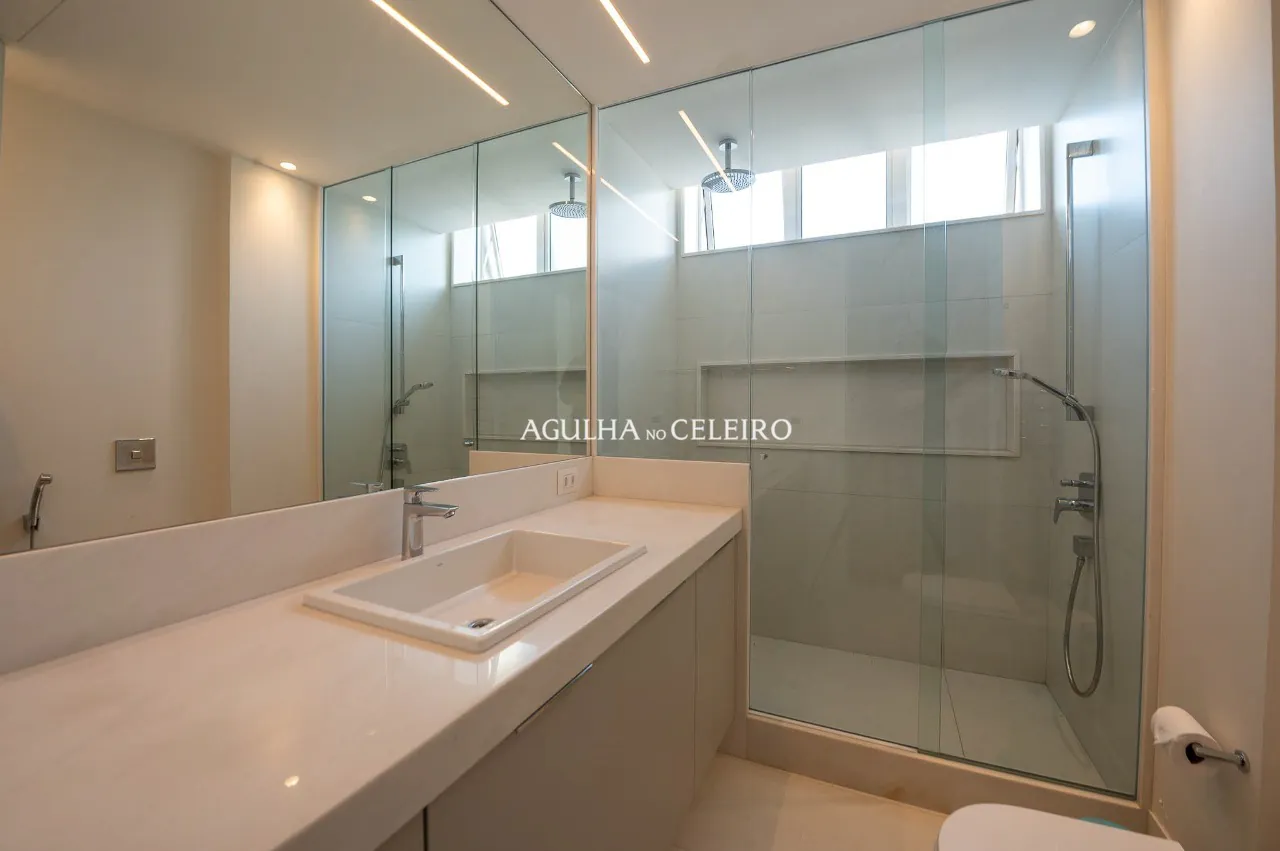 Apartamento à venda em localização estratégica e desejada no Jardim América. – AP3180