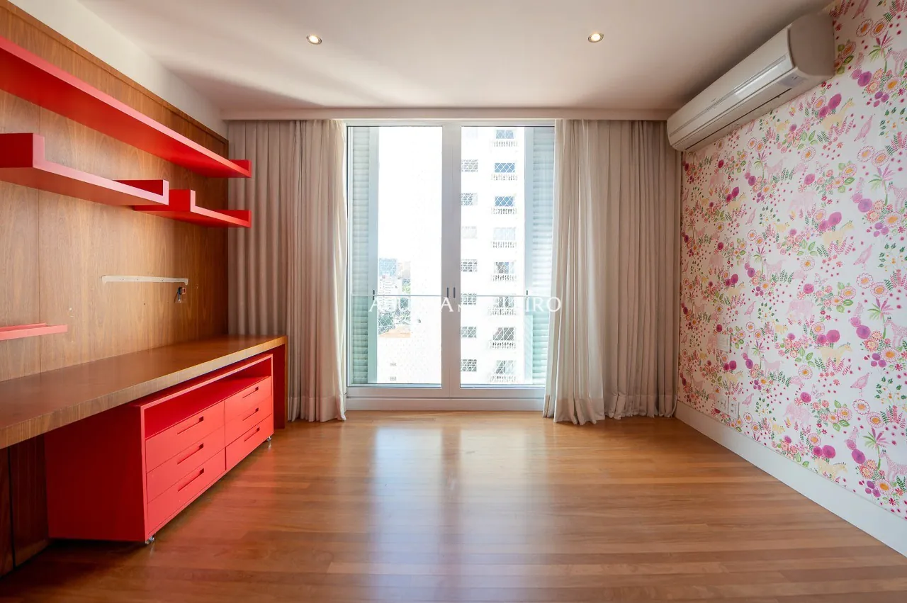 Apartamento à venda em localização estratégica e desejada no Jardim América. – AP3180