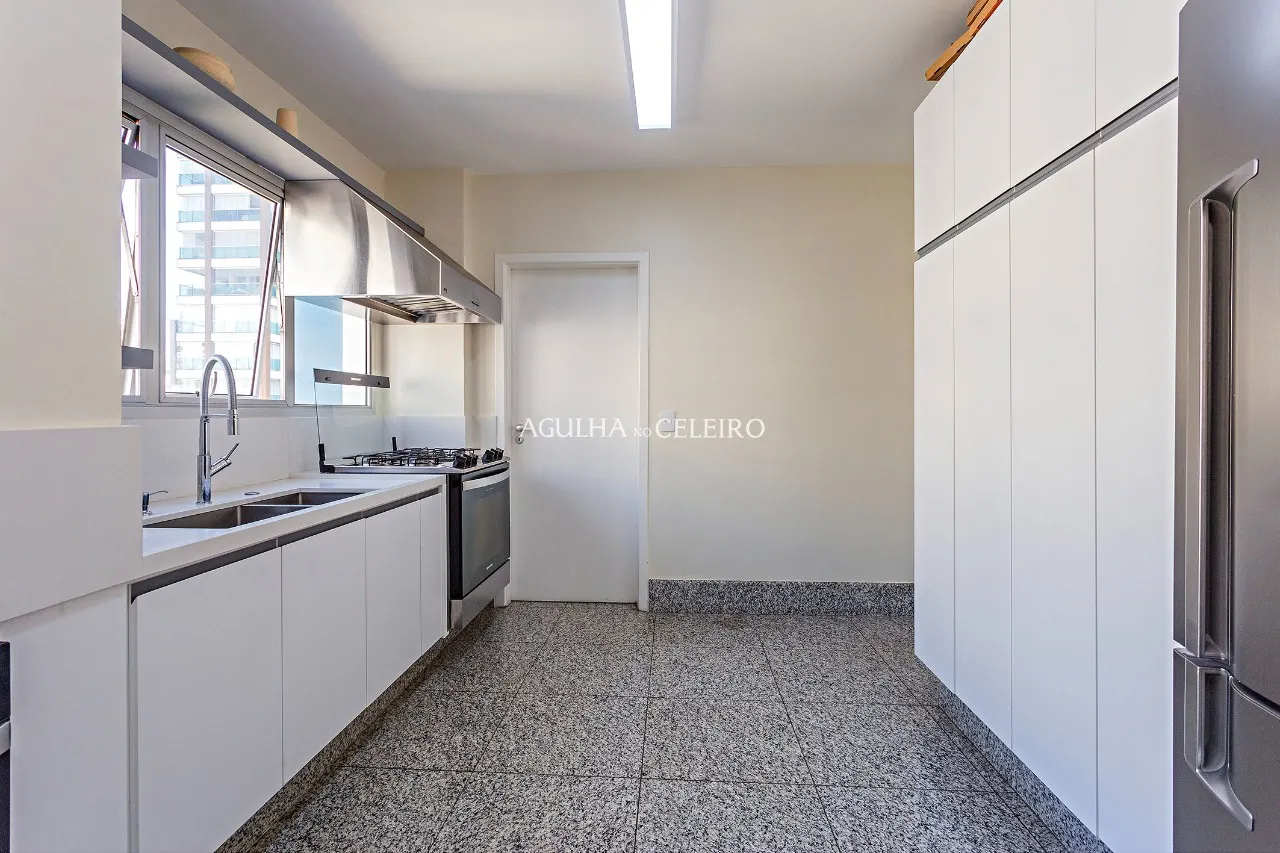 Apartamento impecável em localização nobre. – AP3681