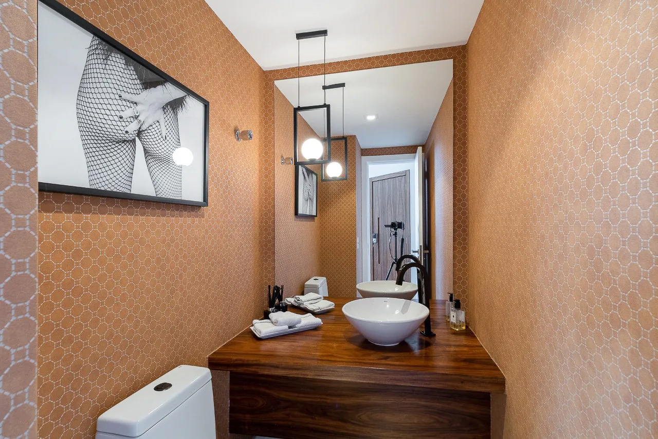 Cobertura com projeto moderno, iluminado e área externa super relaxante, no melhor do Itaim Bibi. – CO0570