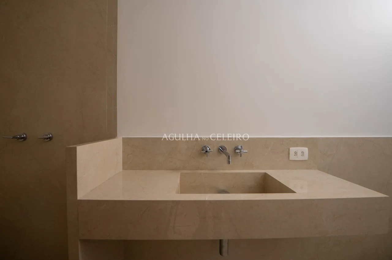 reforforma-por-gilda-meirelles-janelas-piso-teto-no-baixo-jardins-17516-10