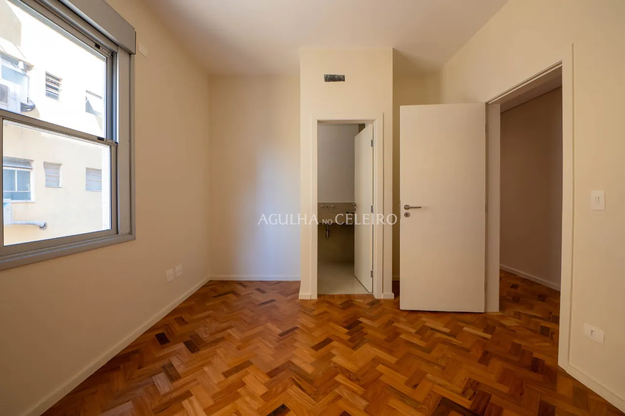 reforforma-por-gilda-meirelles-janelas-piso-teto-no-baixo-jardins-17516-12