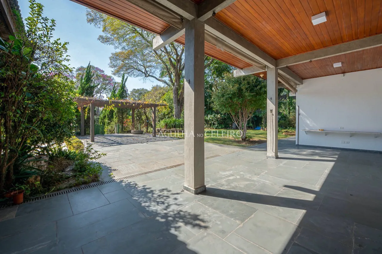 uma-casa-excepcional-para-viver-todos-os-seus-sonhos-no-jardim-guedala-17076-4