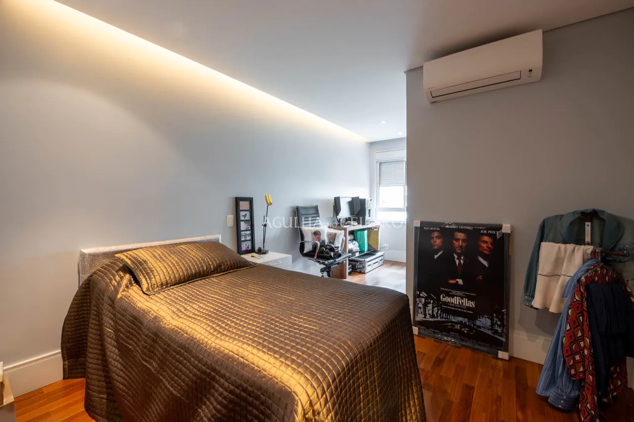 apartamento-com-pe-direito-duplo-e-varanda-aconchegante-a-venda-no-campo-belo-17710-14