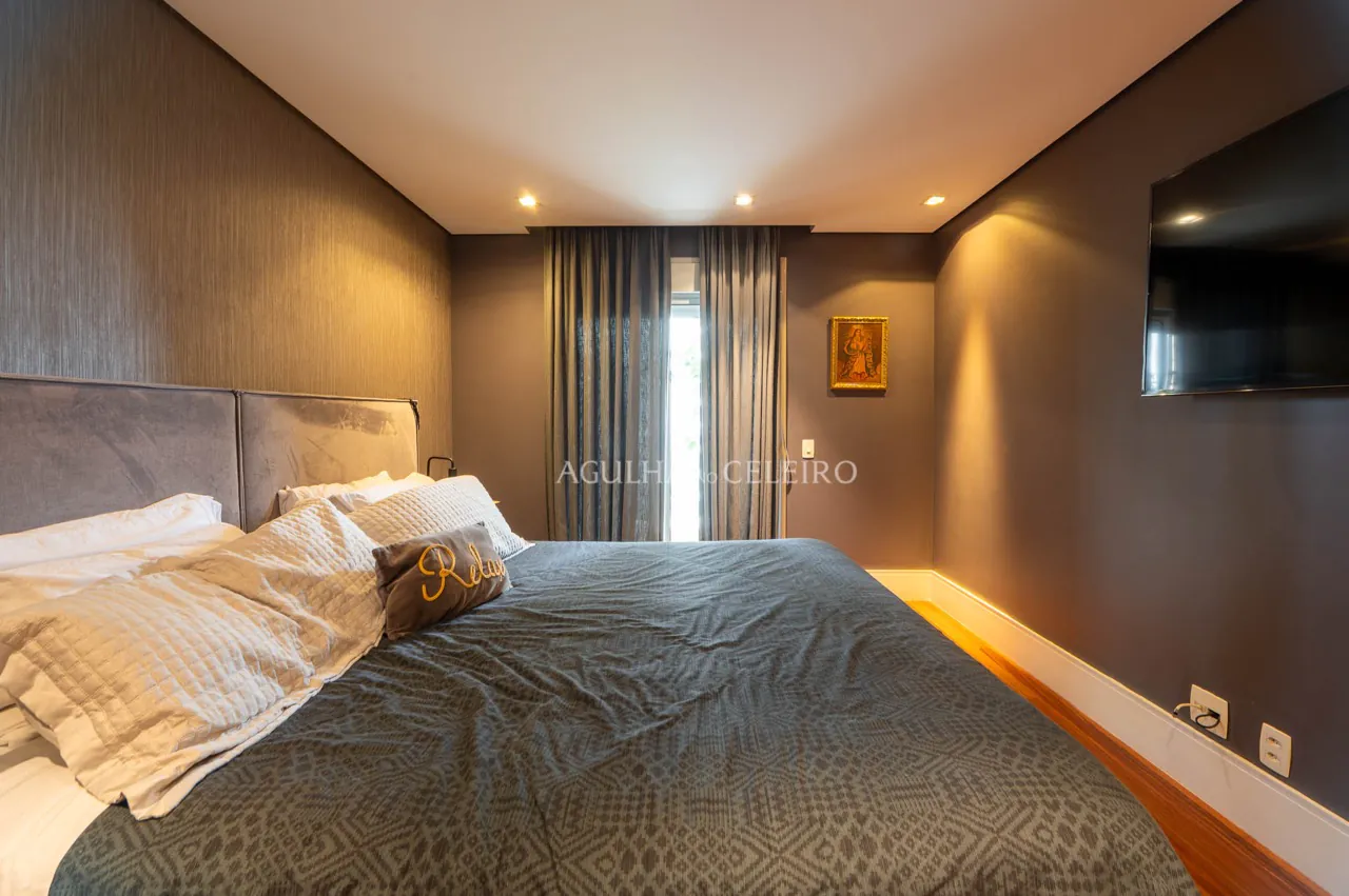 apartamento-com-pe-direito-duplo-e-varanda-aconchegante-a-venda-no-campo-belo-17710-16