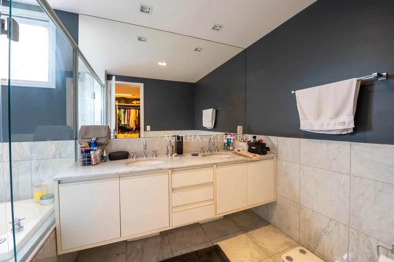 apartamento-com-pe-direito-duplo-e-varanda-aconchegante-a-venda-no-campo-belo-17710-18