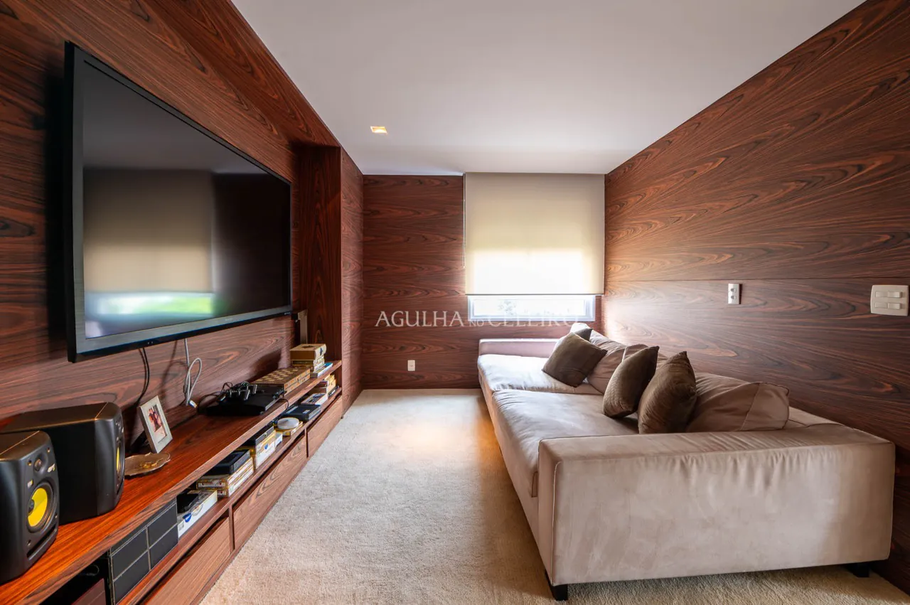 apartamento-com-pe-direito-duplo-e-varanda-aconchegante-a-venda-no-campo-belo-17710-6