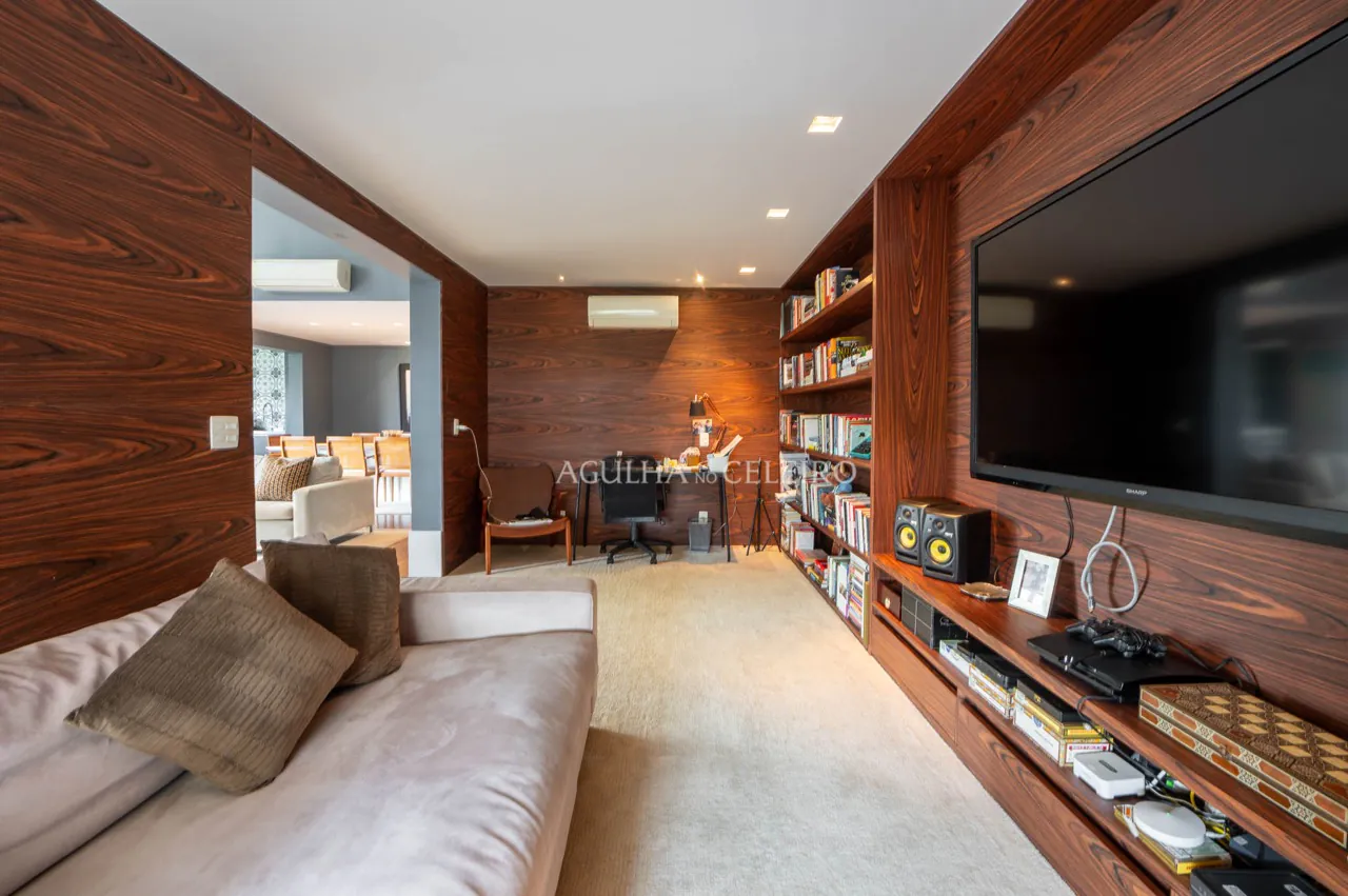 apartamento-com-pe-direito-duplo-e-varanda-aconchegante-a-venda-no-campo-belo-17710-7