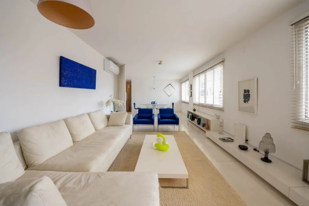 Apartamento à venda em rua cobiçada no Jardim America. – 12530