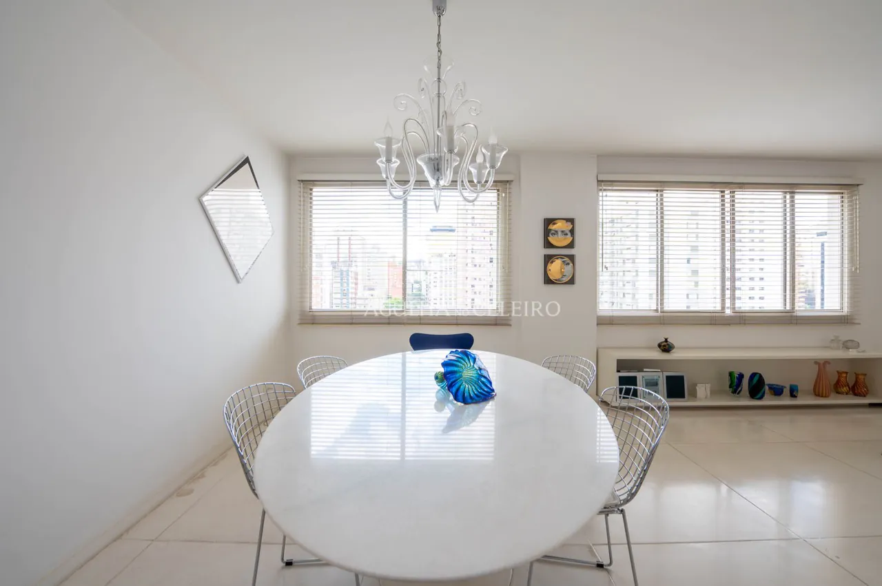 Apartamento à venda em rua cobiçada no Jardim America. – 12530