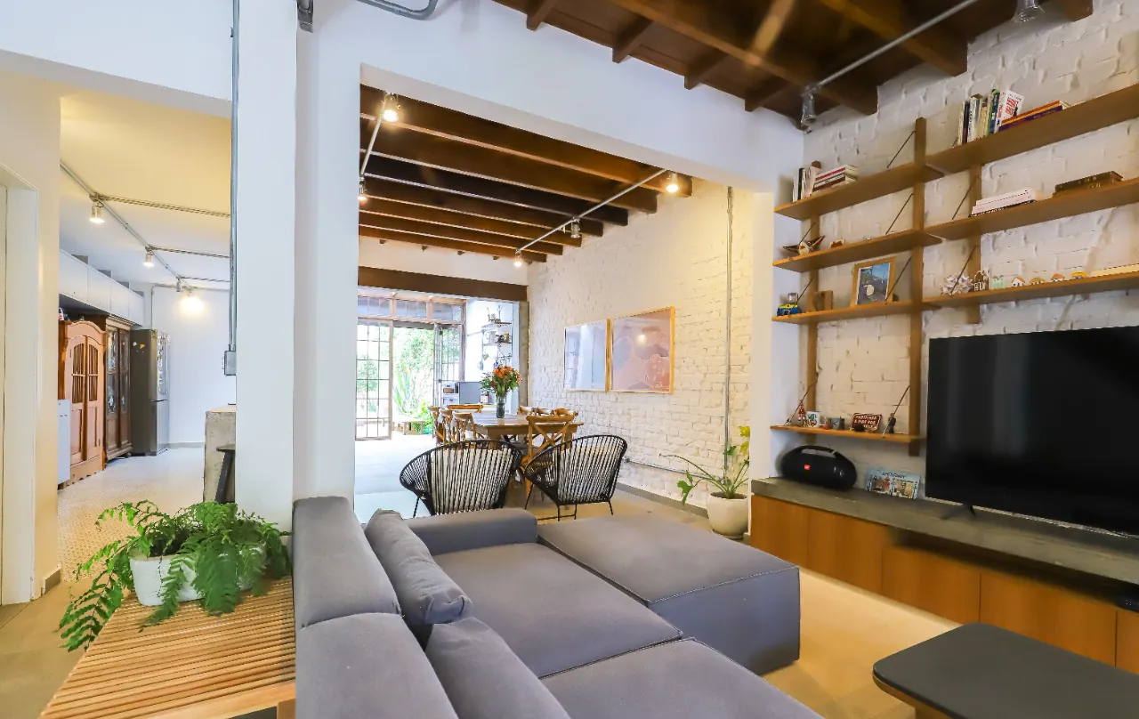 Casa aconchegante, com jardim exclusivo e décor ímpar no Jardim Paulista. – 13098 - IMG_1874