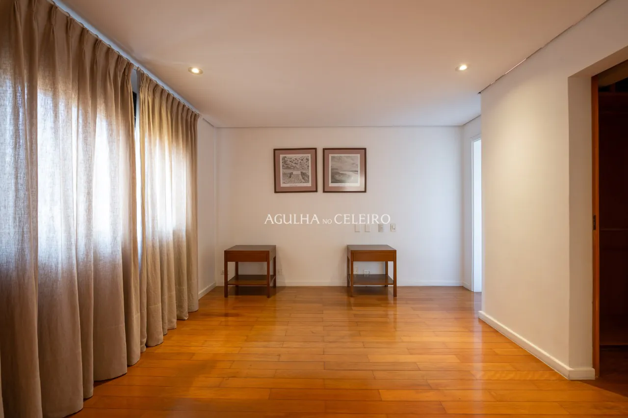 Cobertura Triplex para venda no Itaim. – 16668