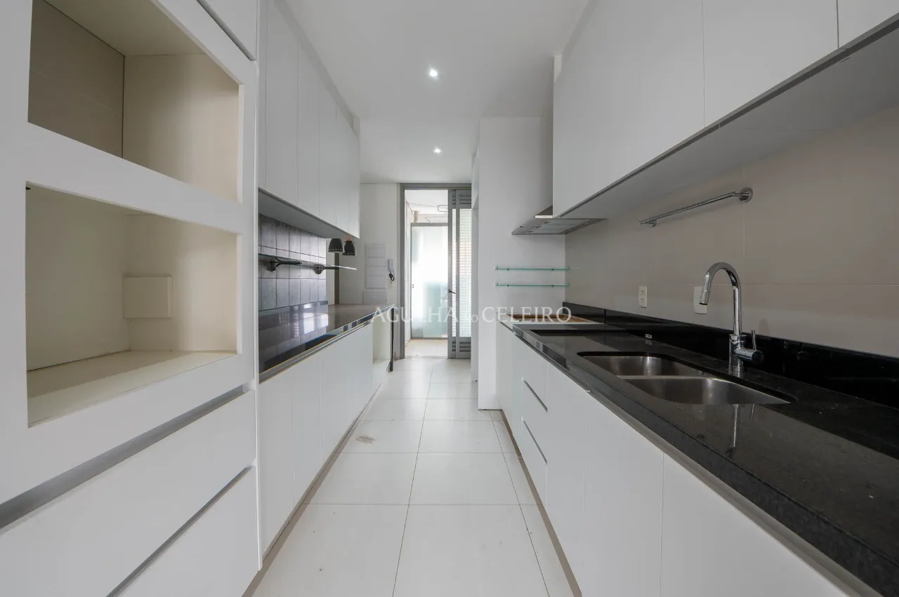 Apartamento espaçoso e iluminado à venda na Vila Olímpia – 17287