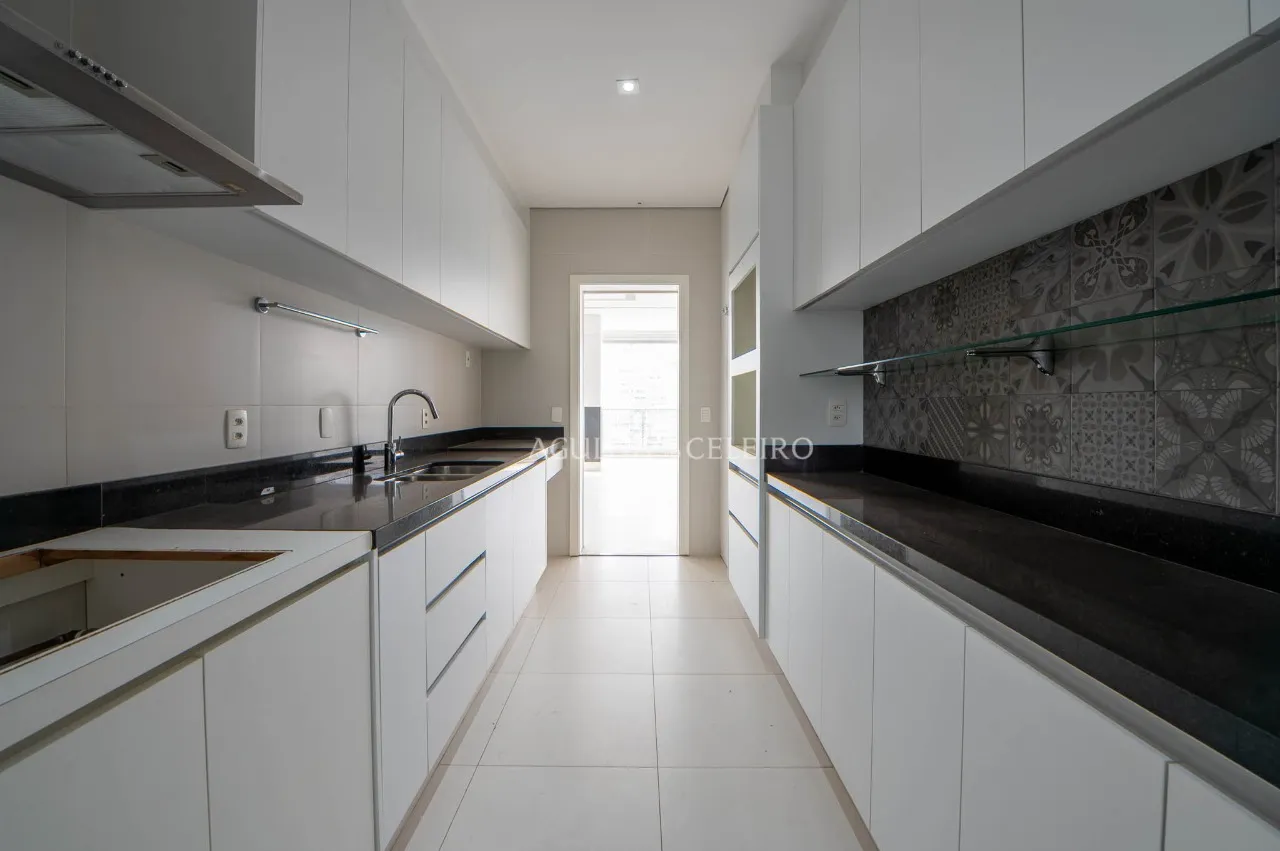 Apartamento espaçoso e iluminado à venda na Vila Olímpia – 17287