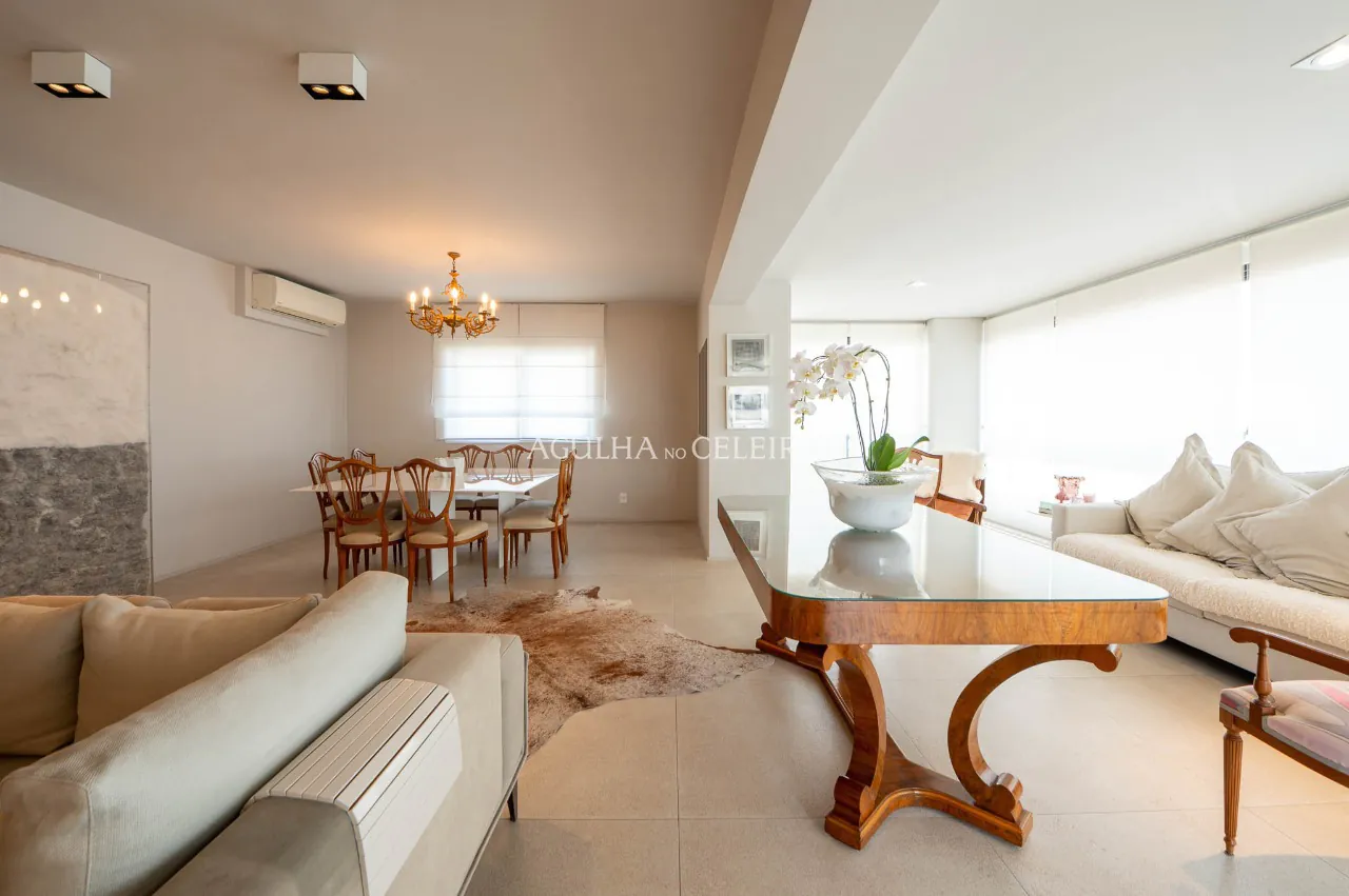 Apartamento todo reformado com a melhor planta de Perdizes. – 17532