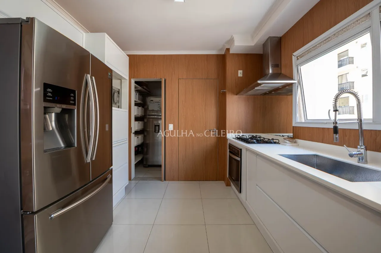 Apartamento todo reformado com a melhor planta de Perdizes. – 17532