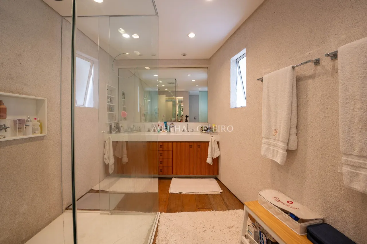 Cobertura com lindo espaço gourmet e piscina próxima à Oscar Freire. – 17579