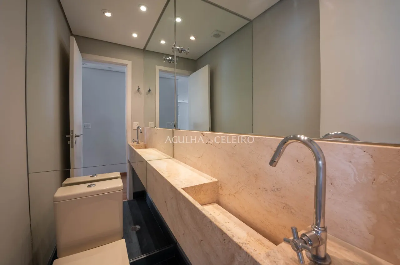 Casa de condomínio reformada à venda na Vila Madalena – 17622