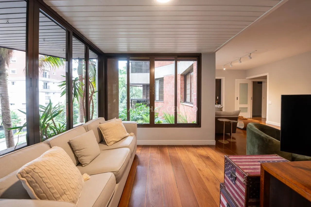 Apartamento lindo a venda em Moema – 17652