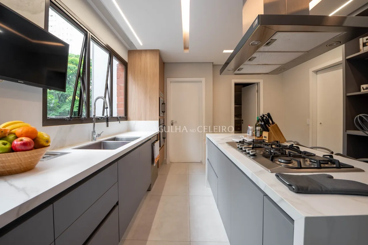 Apartamento lindo a venda em Moema – 17652