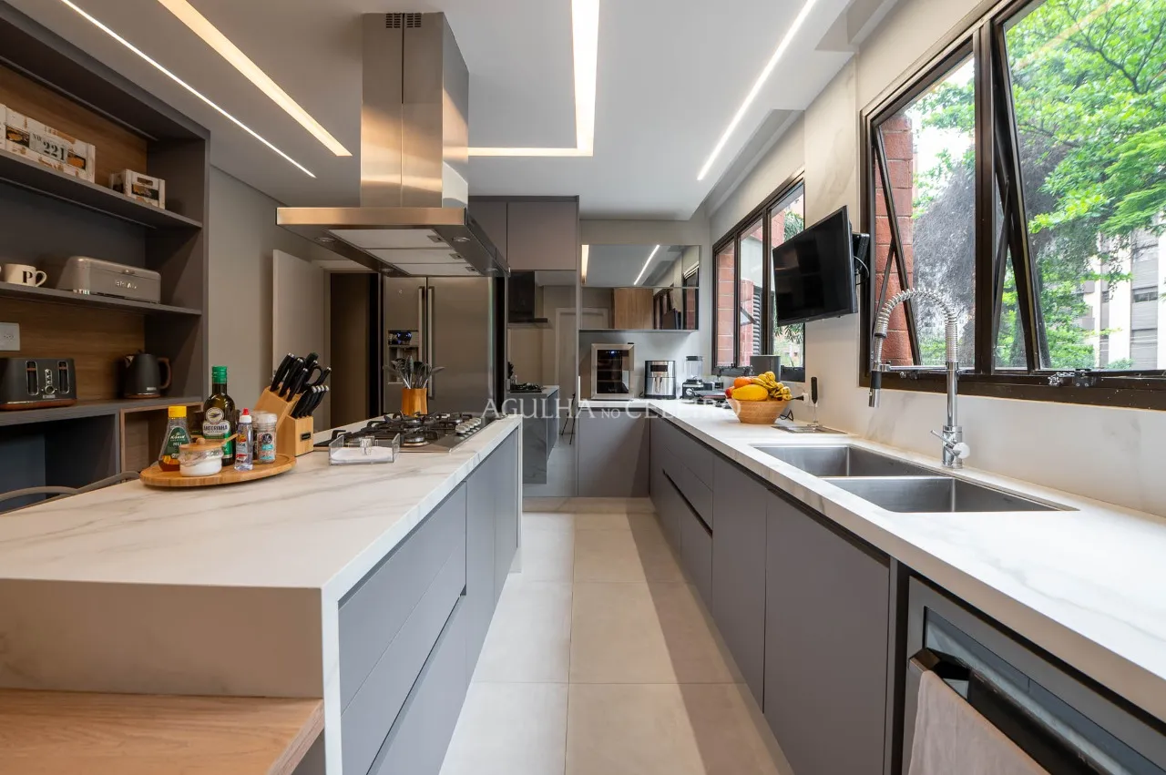 Apartamento lindo a venda em Moema – 17652