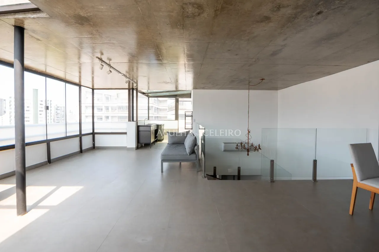 Cobertura duplex moderna e aconchegante pronto para morar. – 17679