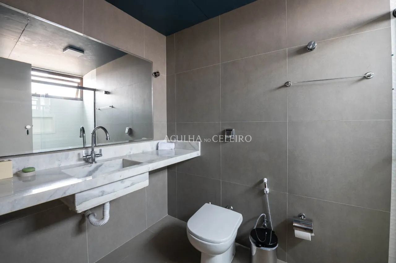 Cobertura duplex moderna e aconchegante pronto para morar. – 17679