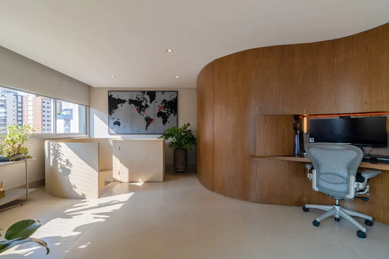 Cobertura duplex com reforma maravilhosa, com estilo industrial e muita iluminação natural, em Moema. – 17693