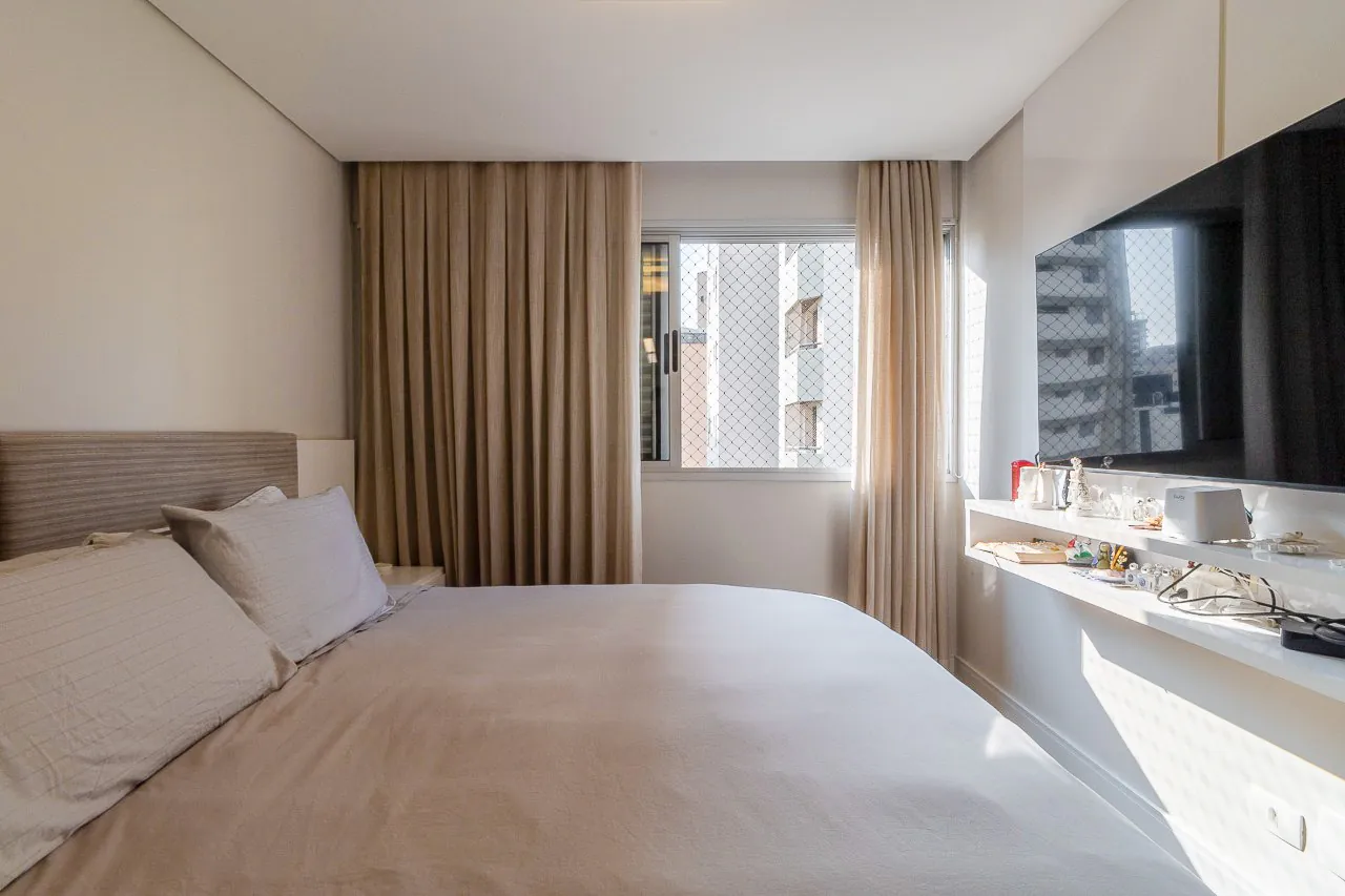 Cobertura duplex com reforma maravilhosa, com estilo industrial e muita iluminação natural, em Moema. – 17693