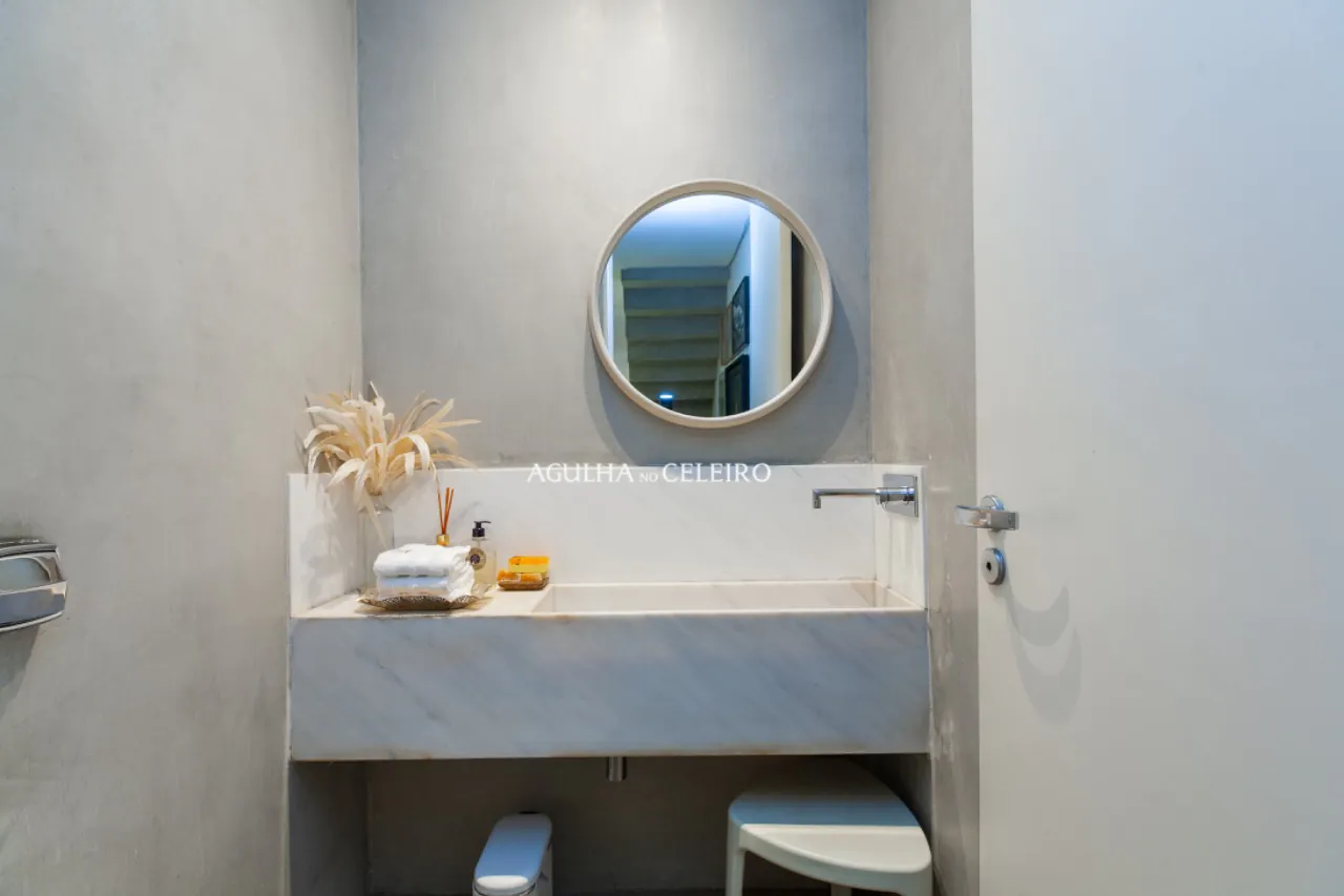 Casa contemporânea disponível para venda e aluguel na Vila Madalena. – 9981